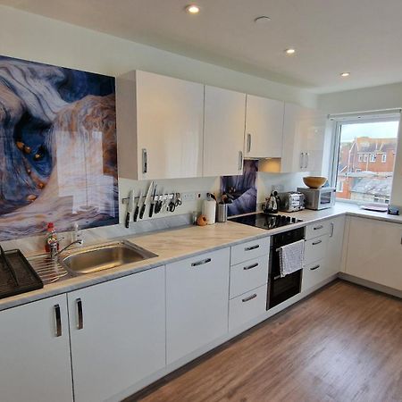 Number 10 Stunning Apartment, Fantastic Location! Ексмут Екстериор снимка